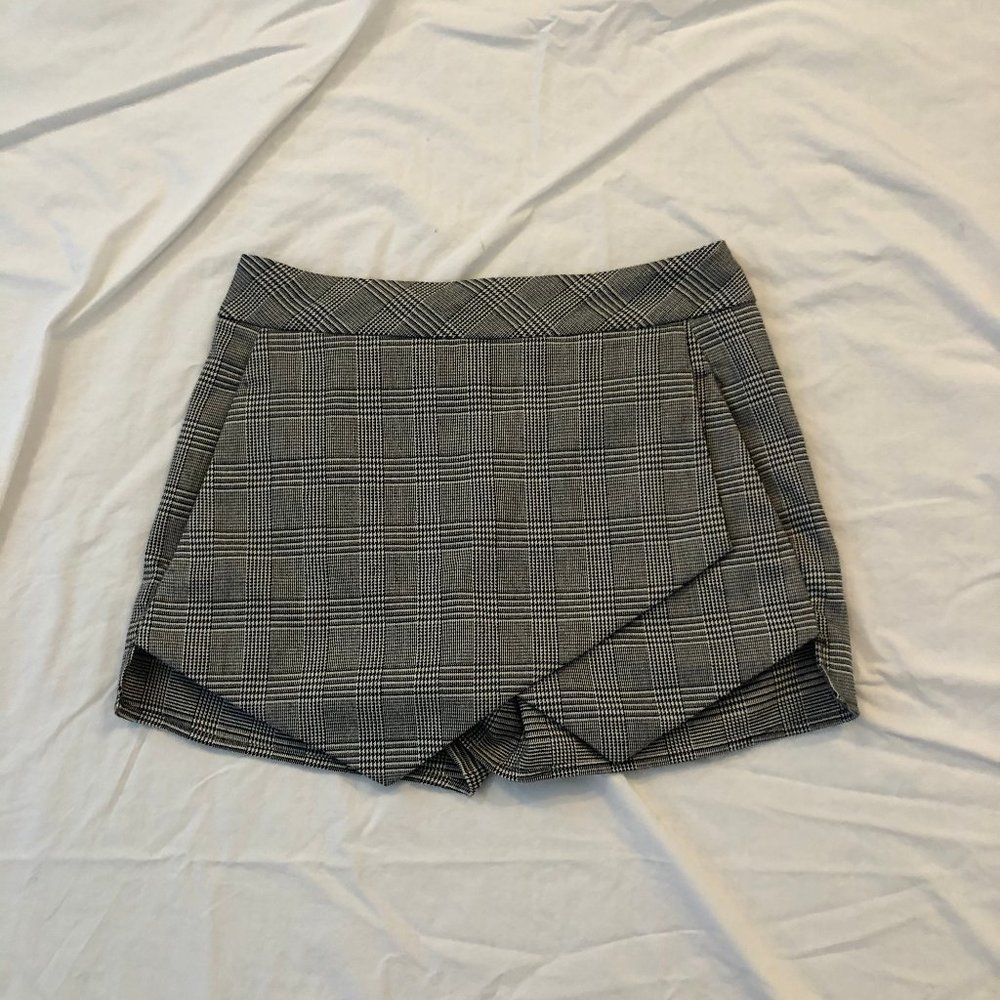 Plaid Skirt/Skort